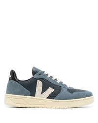 dunkelblaue niedrige Sneakers von Veja