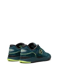 dunkelblaue niedrige Sneakers von New Balance