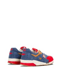 dunkelblaue niedrige Sneakers von New Balance