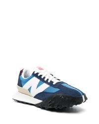 dunkelblaue niedrige Sneakers von New Balance