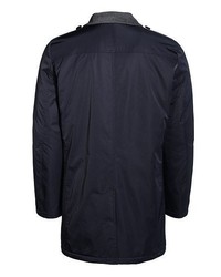 dunkelblaue Regenjacke von Thomas Goodwin