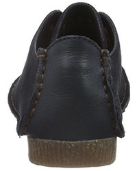 dunkelblaue Schuhe von Clarks