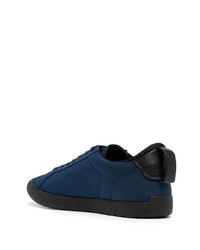 dunkelblaue Segeltuch niedrige Sneakers von Giorgio Armani