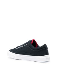 dunkelblaue Segeltuch niedrige Sneakers von Tommy Hilfiger