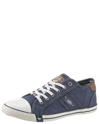 dunkelblaue Segeltuch niedrige Sneakers von Mustang Shoes