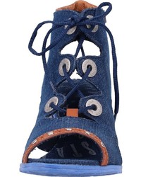 dunkelblaue Segeltuch Sandaletten von Mustang