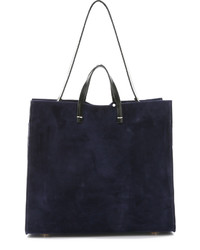 dunkelblaue Shopper Tasche aus Wildleder von Clare Vivier