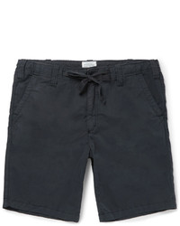 dunkelblaue Shorts