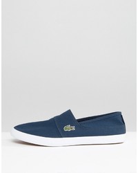 dunkelblaue Slip-On Sneakers von Lacoste