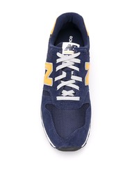 dunkelblaue Sportschuhe von New Balance