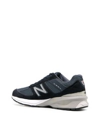 dunkelblaue Sportschuhe von New Balance