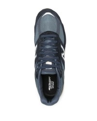 dunkelblaue Sportschuhe von New Balance