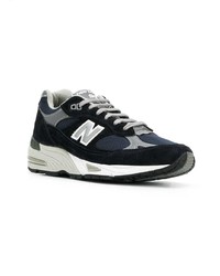 dunkelblaue Sportschuhe von New Balance