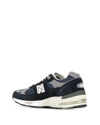 dunkelblaue Sportschuhe von New Balance