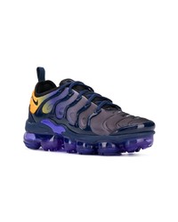 dunkelblaue Sportschuhe von Nike