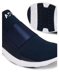 dunkelblaue Sportschuhe von APL Athletic Propulsion Labs