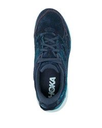 dunkelblaue Sportschuhe von Hoka One One