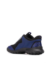 dunkelblaue Sportschuhe von Camper