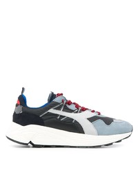 dunkelblaue Sportschuhe von Diadora