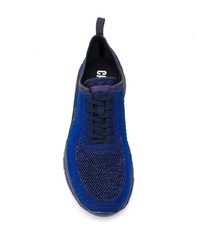 dunkelblaue Sportschuhe von Camper