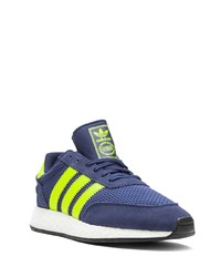 dunkelblaue Sportschuhe von adidas