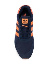 dunkelblaue Sportschuhe von adidas