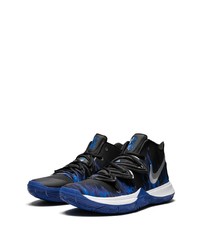 dunkelblaue Sportschuhe von Nike