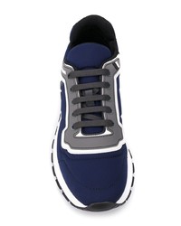 dunkelblaue Sportschuhe von Prada