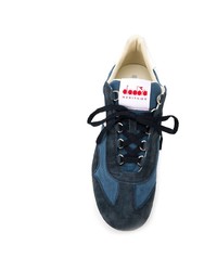 dunkelblaue Sportschuhe von Diadora