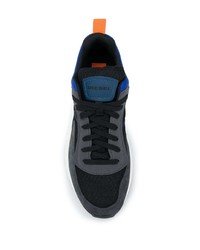 dunkelblaue Sportschuhe von Diesel