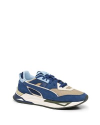 dunkelblaue Sportschuhe von Puma