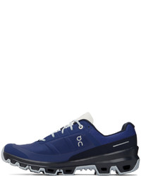 dunkelblaue Sportschuhe von On