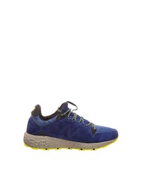 dunkelblaue Sportschuhe von New Balance