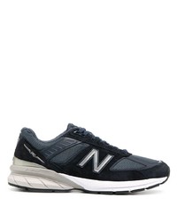 dunkelblaue Sportschuhe von New Balance