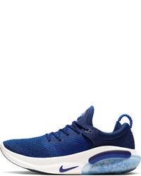 dunkelblaue Sportschuhe von Nike