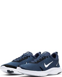 dunkelblaue Sportschuhe von Nike