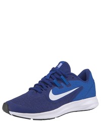 dunkelblaue Sportschuhe von Nike