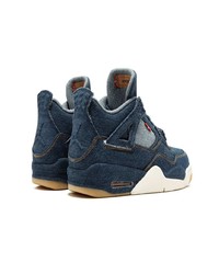 dunkelblaue Sportschuhe von Jordan