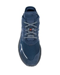 dunkelblaue Sportschuhe von adidas