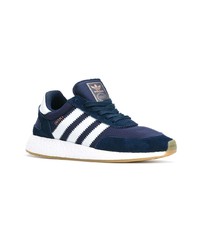 dunkelblaue Sportschuhe von adidas