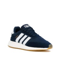 dunkelblaue Sportschuhe von adidas