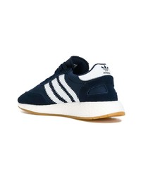 dunkelblaue Sportschuhe von adidas