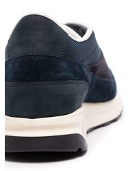 dunkelblaue Sportschuhe von Common Projects