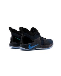 dunkelblaue Sportschuhe von Nike