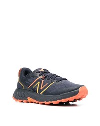 dunkelblaue Sportschuhe von New Balance