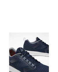 dunkelblaue Sportschuhe von Reebok