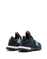 dunkelblaue Sportschuhe von adidas