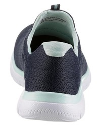 dunkelblaue Sportschuhe von Skechers