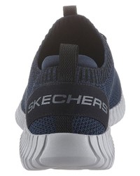 dunkelblaue Sportschuhe von Skechers