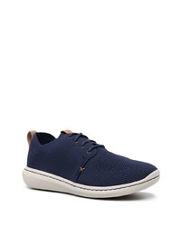 dunkelblaue Sportschuhe von Clarks Originals